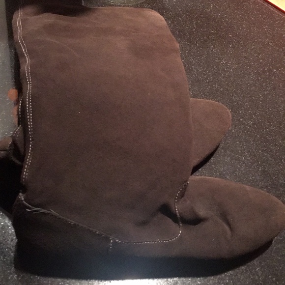 To small - Picture 1 of 3